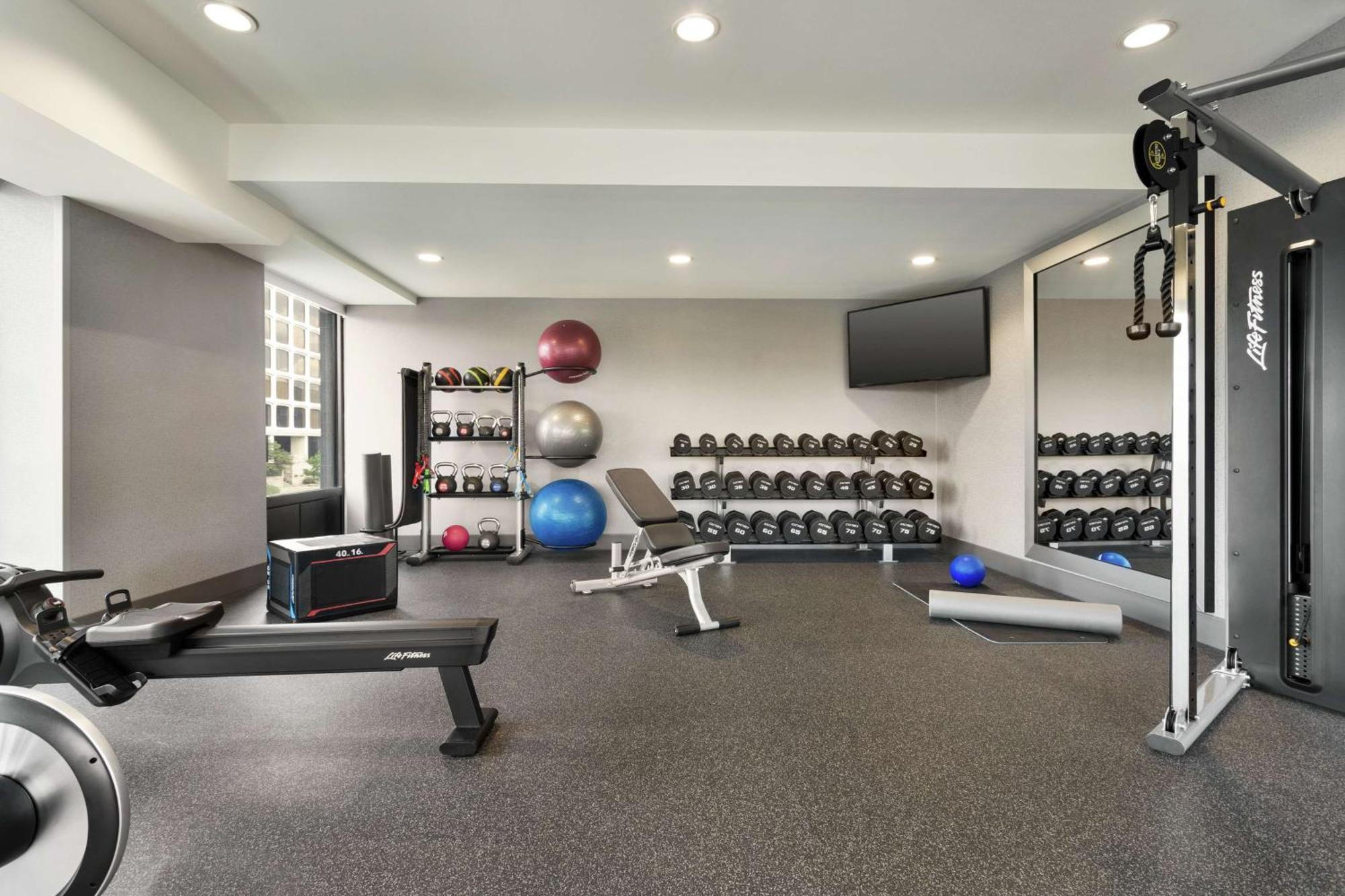 Home2 Suites By Hilton Minneapolis University Area Buitenkant foto